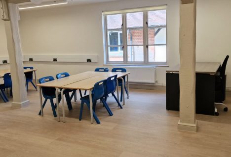 7WhatsApp Image 2026-02-08 at 7.28.03 PM